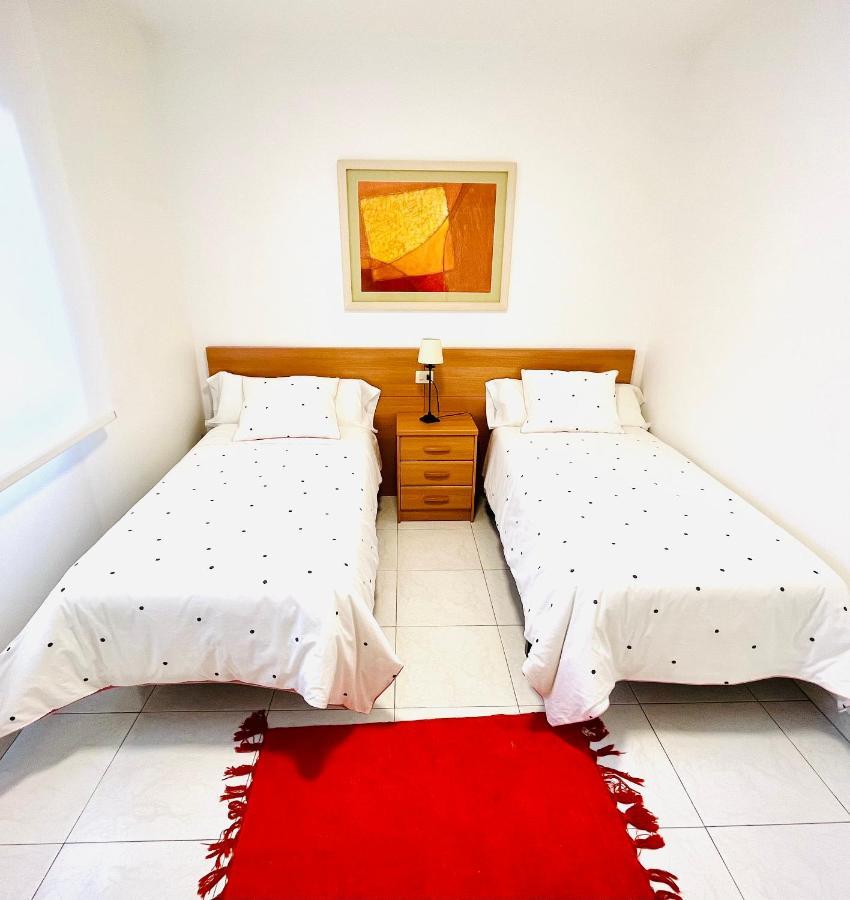 Apartamentos Faro Da Rocha Эль-Грове Экстерьер фото